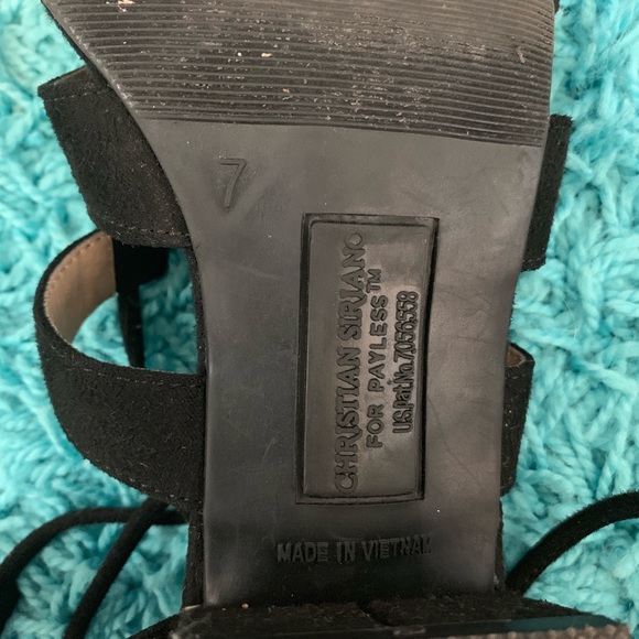 Black lace up heels - Picture 4 of 6